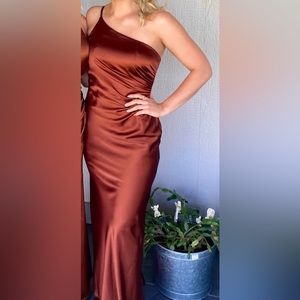 Revelry Jade Satin dress size 10 in color ‘rust’